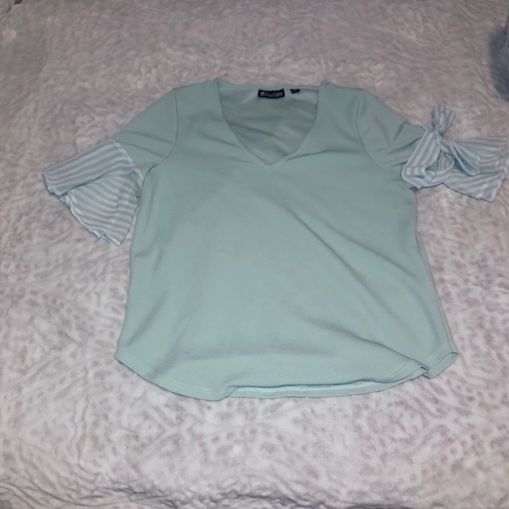 ❄️Baby Blue Bow Tie Sleeve Blouse❄️